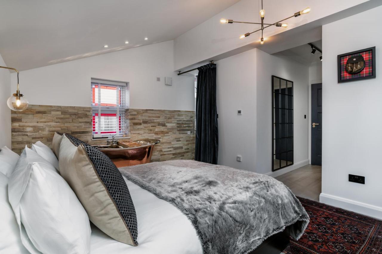 Pamper Yourself In Our Double Sized Copper Tub -2 Bedroom Villa Inverness Luaran gambar